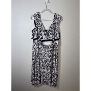 Dress barn women's halter dress  black and white Size 20 ~Super Cute&flowy.